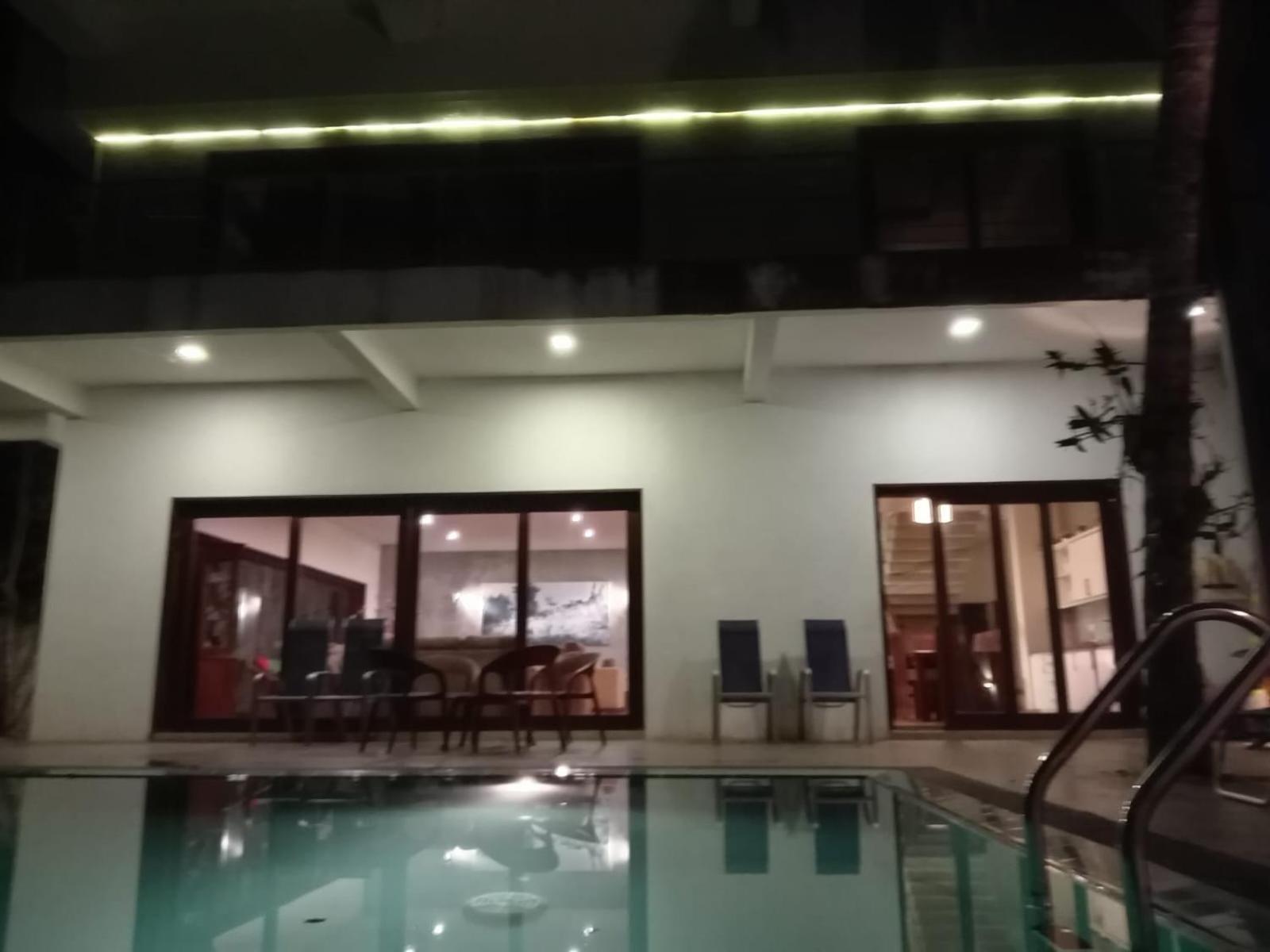 Thalangama Lakeview Lodge Battaramulla Bagian luar foto