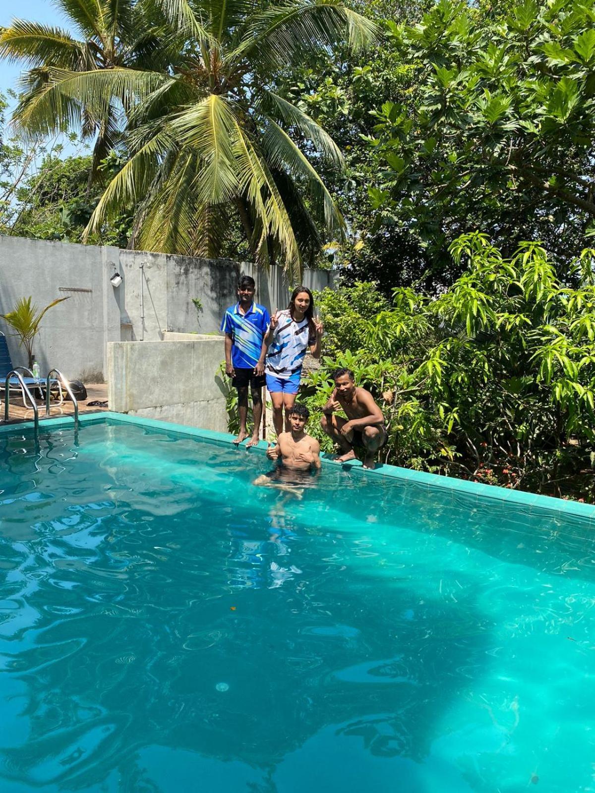 Thalangama Lakeview Lodge Battaramulla Bagian luar foto