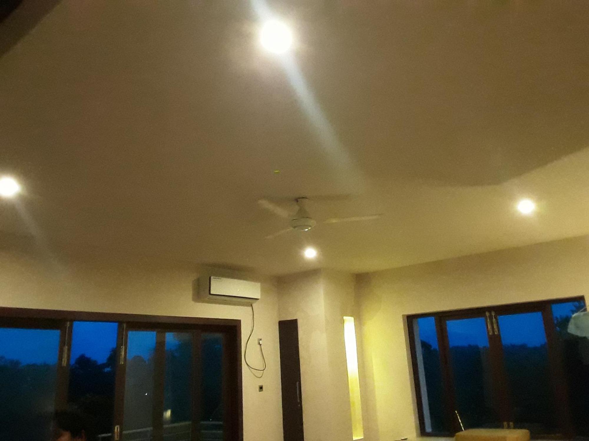 Thalangama Lakeview Lodge Battaramulla Bagian luar foto