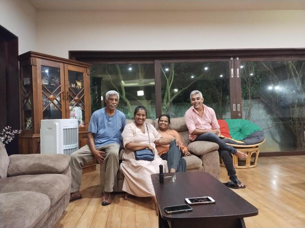 Thalangama Lakeview Lodge Battaramulla Bagian luar foto