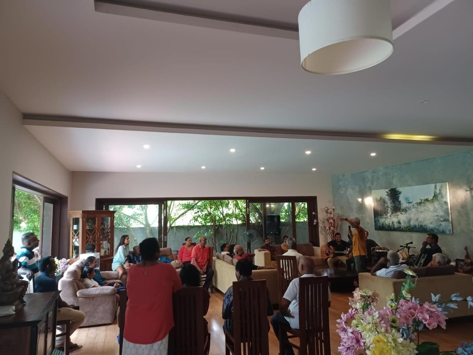 Thalangama Lakeview Lodge Battaramulla Bagian luar foto